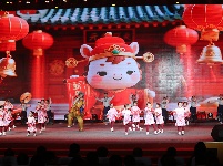 2026年谷城县新春团拜暨春节联欢晚会浓情上演