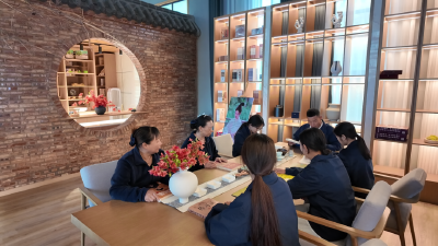 世界读书日丨书屋“靶向充电”，职工“阅”见成长！保康职工书屋掀起阅读新风尚
