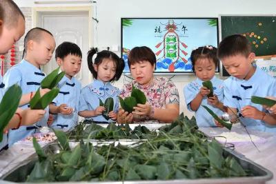 网络中国节 · 端午 | “粽”情端午童趣多！保康萌娃“沉浸式”感受传统习俗