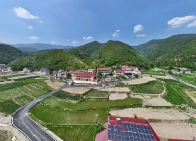 襄阳保康：滨水绿道绕村，产业基地富农！