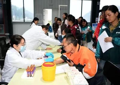 筑起“暖心港”，当好“娘家人”！保康县总工会用心用情解锁职工“幸福密码”