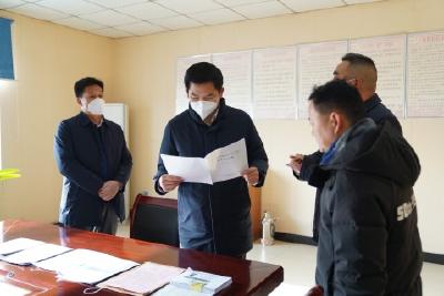 刘传钢检查安全生产和食品安全工作