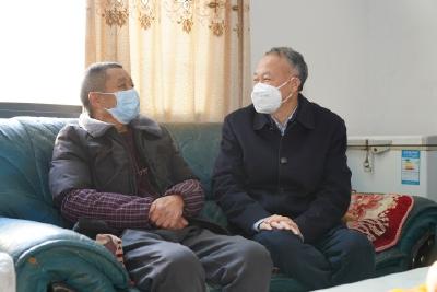 王均成来我市开展春节走访慰问