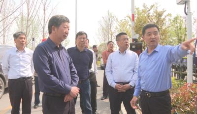 【快讯】李文到温泉镇现场指导城镇管理“百日攻坚”行动
