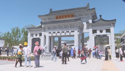 毕昇纪念园“五一”假期喜迎八方游客