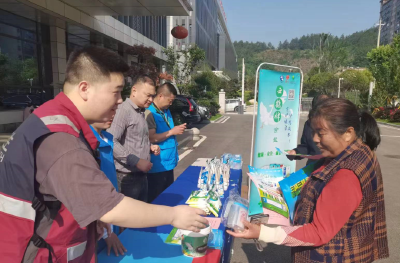县疾控中心举行全国第30个“防治碘缺乏病日”宣传活动
