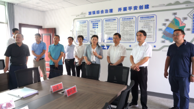 【视频】省科技厅党组书记、厅长冯艳飞来我县调研科技创新、综合治理工作
