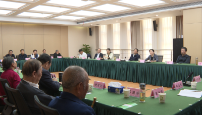 【视频】我县召开重阳节离退休干部情况通报会