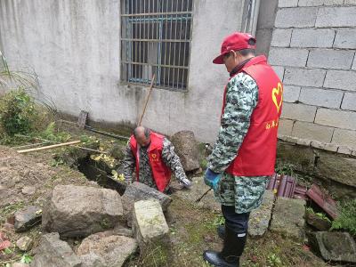 方家咀乡白羊山村：关爱空巢老人  践行爱心传递