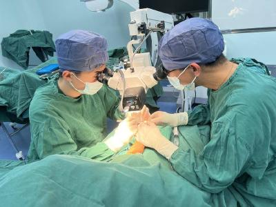 英山中医医院完成首例断指再植手术