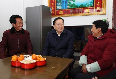 王忠林到孝感安陆检查低温雨雪冰冻灾害应对处置并开展走访慰问