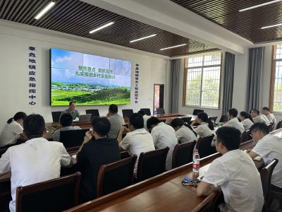 草盘地镇开展第三期青年干部读书班活动