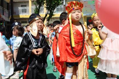 【教育之窗】县直机关幼儿园：欢庆六一  动漫狂欢节