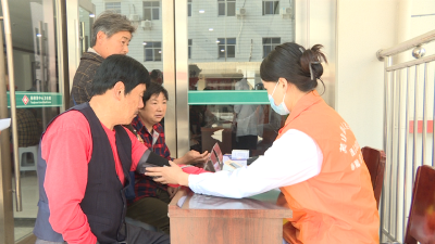 【视频】 县医共体总医院（县人民医院）到杨柳湾镇开展义诊活动