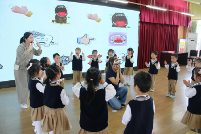 【教育之窗】县第二幼儿园承办名师工作室“送教月”活动