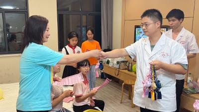 【积极应对强降雨】英山县总医院石头咀镇分院为防汛安置点送健康关怀