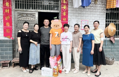 县公路事业发展中心开展爱心妈妈结对帮扶公益活动