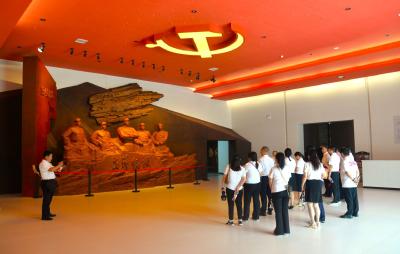 县文物事业发展中心联合县图书馆开展支部主题党日活动