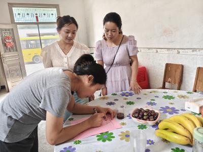 【教育之窗】县直机关幼儿园坡儿垴园区开展暑假安全家访活动