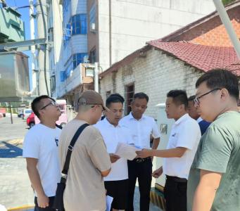 县发改局开展农村充电基础设施建设预验收工作     