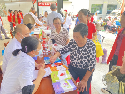 【健康英山】县医共体总医院（县人民医院）雷家店镇分院：健康服务走进过路滩村