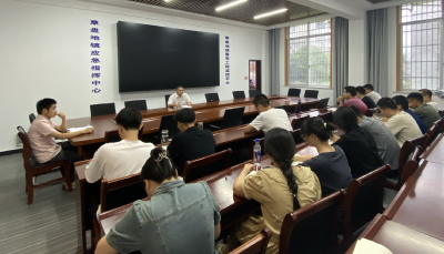 草盘地镇举行2024年第五期“青年读书班”活动