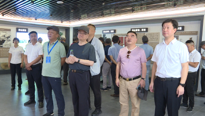 【视频】参加2024年“避暑引才”计划特色农业专场活动专家人才、企业家代表参观考察我县重点建设项目