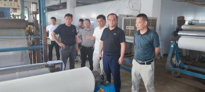 县财政局积极开展招商引资工作