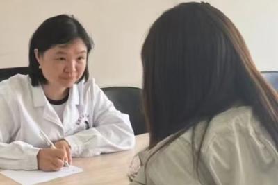 【健康英山】县医共体总医院：专家坐诊 点亮不孕不育患者希望之光