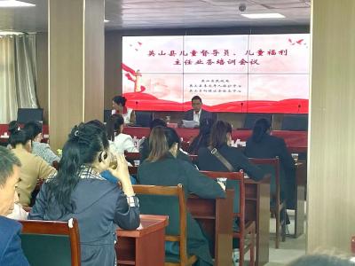 温泉镇开展未成年人保护暨预防未成年人违法犯罪政策宣传活动