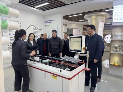 荆门市掇刀区来我县考察中药材产业