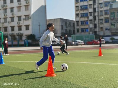 【教育之窗】县实验小学举办校园足球文化系列活动
