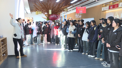 【视频】黄冈科技职业学院理工学院师生来我县开展研学活动