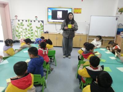 【教育之窗】县第三幼儿园开展手工折纸艺术活动