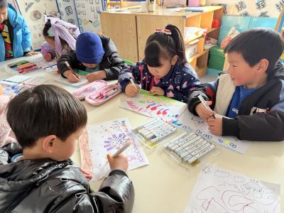 【教育之窗】第三幼儿园开展绘画艺术活动