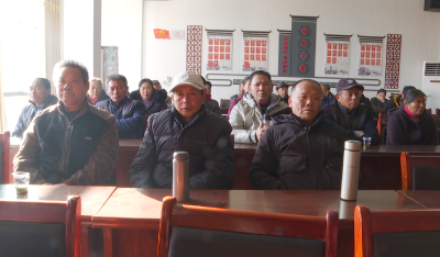 【视频】代表述职展成效 选民评议添动力