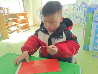 【教育之窗】县直机关幼儿园陶河园区：萌娃庆元旦 巧手迎新年