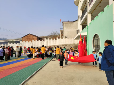【教育之窗】县第三幼儿园张家畈园区开展冬季亲子运动会