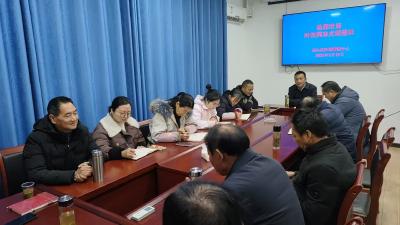 英山县农场管理中心举行退休职工光荣退休欢送座谈会