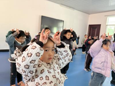 【教育之窗】县第三幼儿园开展舞蹈特色课程