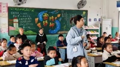 【教育之窗】白石坳小学开展教育教学督查