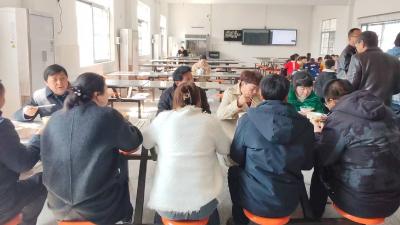 【教育之窗】白石坳小学方家咀校区开展“食堂开放日” 活动