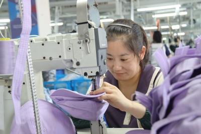 英山如普帽业：开拓国外市场实现产销两旺