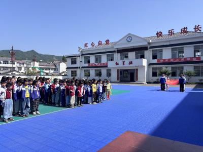 【教育之窗】县直机关幼儿园陶河园区开展“小学探秘之旅”