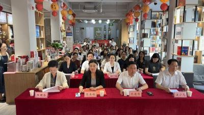 “英爱而来”爱心妈妈驿站授牌仪式暨分团守护计划启动式举行