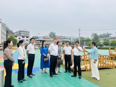 县委书记郑光文“六一”前夕走访慰问特殊儿童群体 强调构建全方位关爱体系