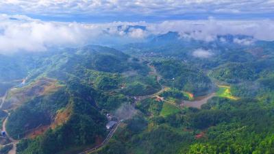 英山“四好农村路”助山区振兴