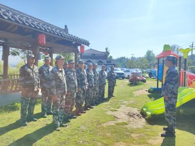 温泉镇：以“汛”砺兵强本领 实战演练淬尖兵