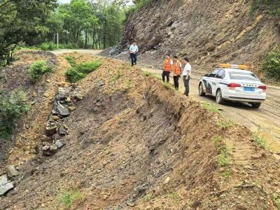 災毀保險為英山農村公路撐起“保護傘”