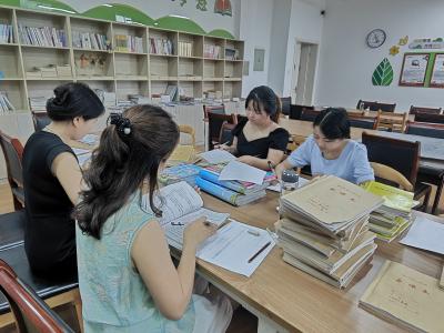 【干部素質(zhì)提升年】縣第二幼兒園開(kāi)展期末教學(xué)專(zhuān)項(xiàng)檢查 